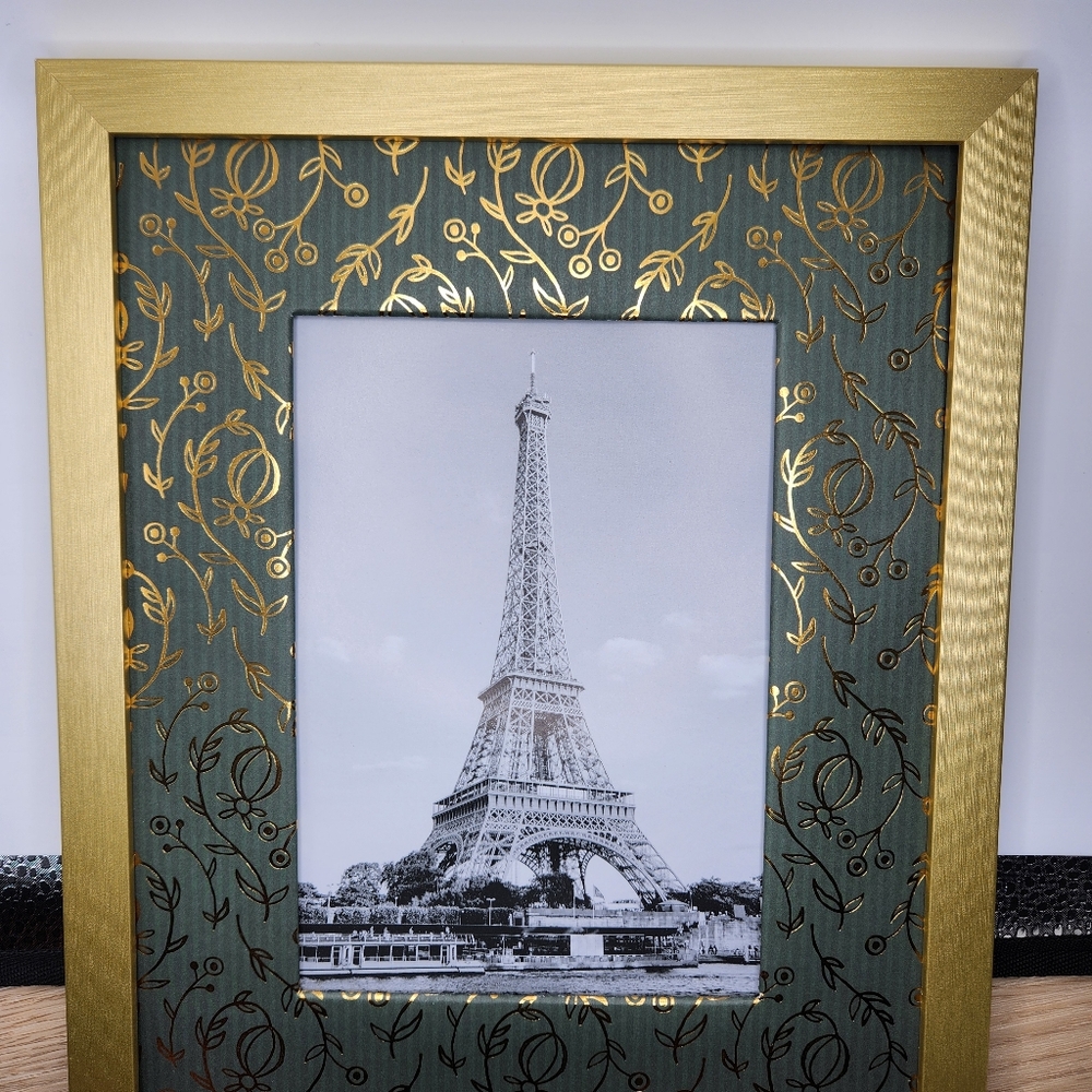 Premium 8x10 Green & Gold Embossed Frame Mat | Luxury Picture Frame